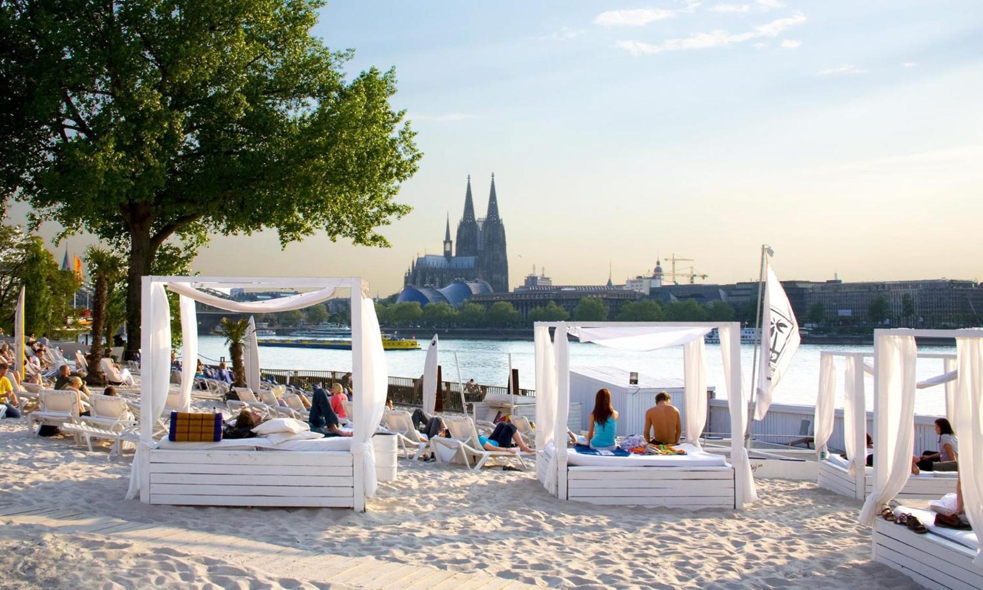 Sunset - Du, Deine Truppe Und Eine Einzigartige Stadt - Koln Bagian luar foto